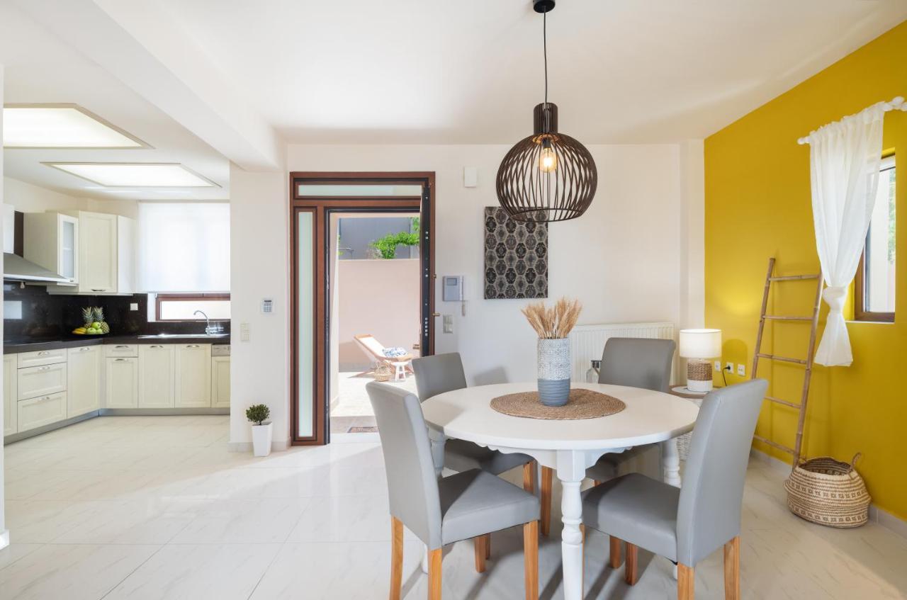 Villa Luxurious Rea