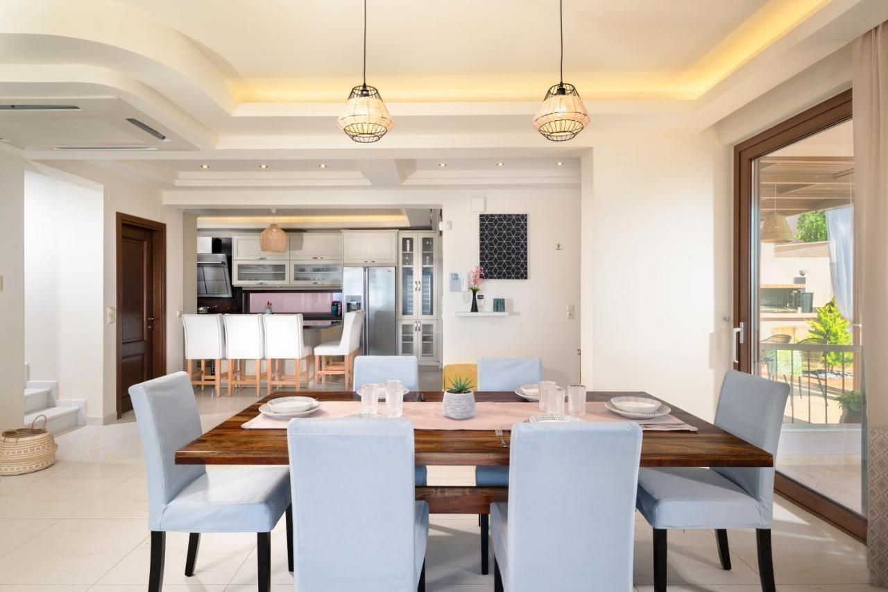 Villa Luxurious Rea *